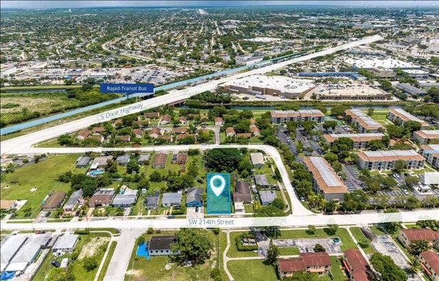 5 of 8 - 11417 Sw 214th, Miami, FL