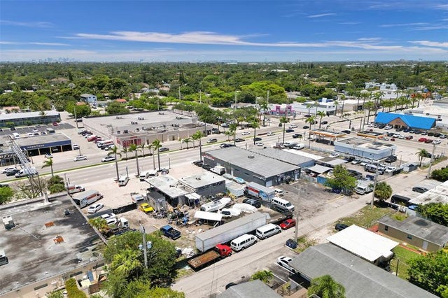 1 of 20 - 2828 Hollywood Blvd, Hollywood, FL