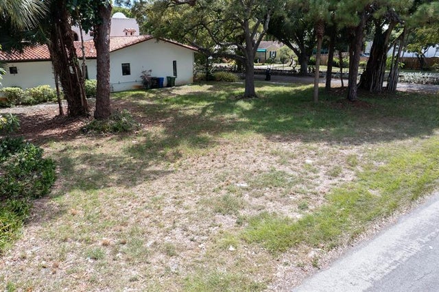 2 of 5 - 1800 Se 1 Ave, Fort Lauderdale, FL