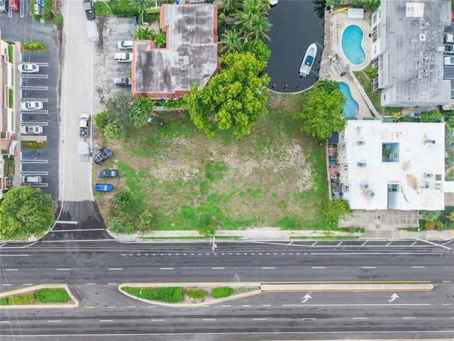 2 of 30 - 2716 Ne 14th Street Cswy, Pompano Beach, FL