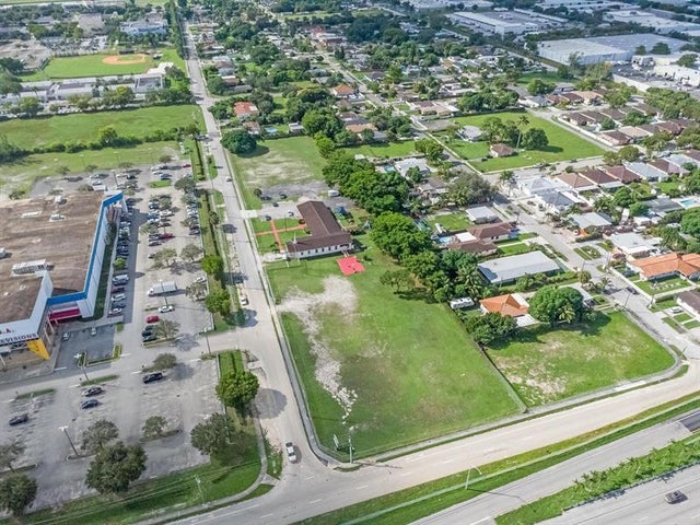 5 of 15 - 16600 Nw 44th Ct, Opa-Locka, FL