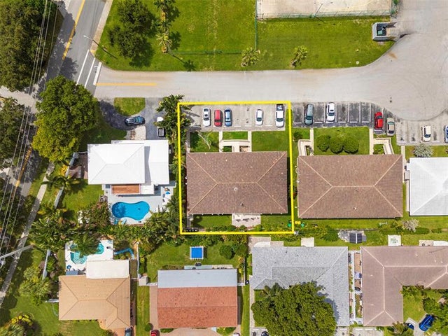 2 of 36 - 2131 Ne 40th Ct #1-8, Lighthouse Point, FL