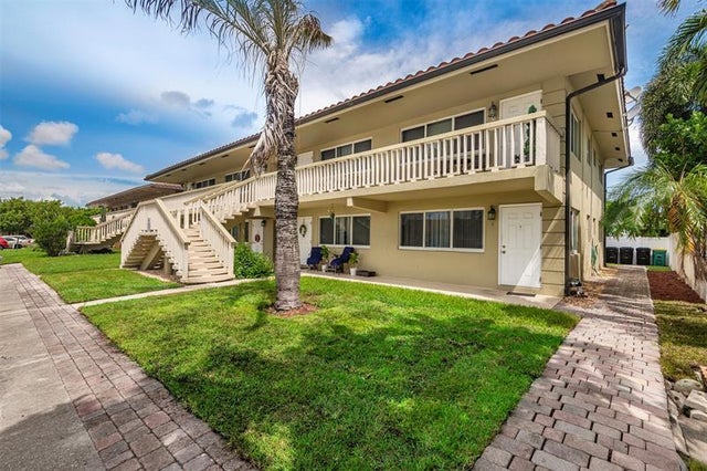 4 of 36 - 2131 Ne 40th Ct #1-8, Lighthouse Point, FL
