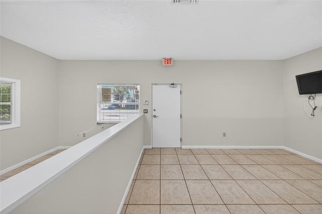 5 of 31 - 2520 N Dixie Hwy, Wilton Manors, FL