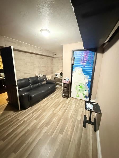 5 of 9 - 5621 Pembroke Rd, Hollywood, FL