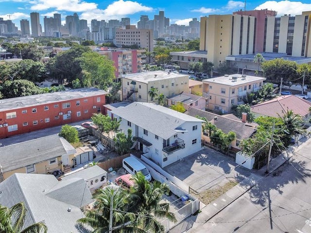 3 of 41 - 429 Nw 10th Ave, Miami, FL