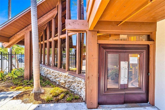 3 of 52 - 3045 N Federal Hwy #80, Fort Lauderdale, FL