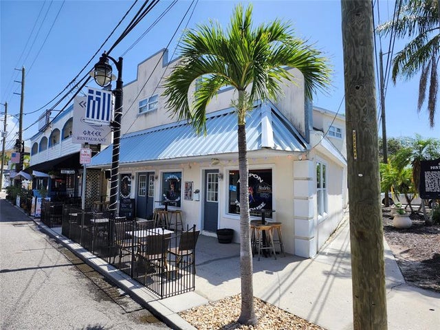 2 of 15 - 531-533 Athens Street, Tarpon Springs, FL