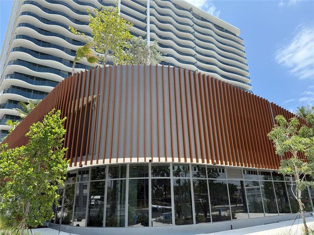 1 of 18 - 900 N Ocean Blvd Cu, Pompano Beach, FL