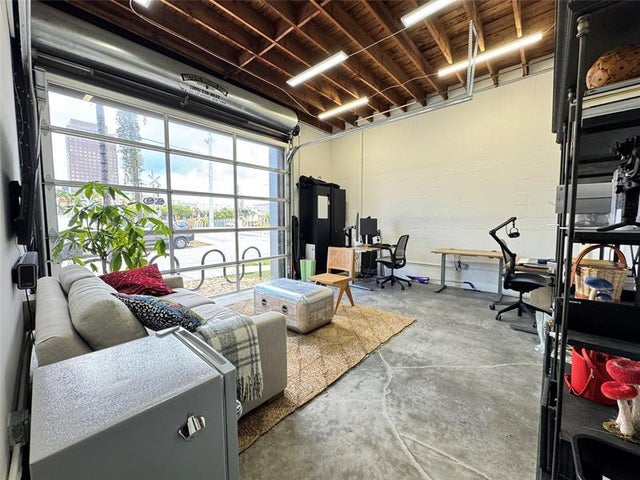 1 of 12 - 599 Sw 2nd Ave #d, Fort Lauderdale, FL