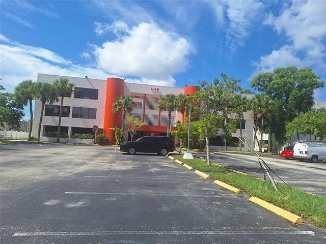 1 of 52 - 8358 W Oakland Park Blvd, Sunrise, FL