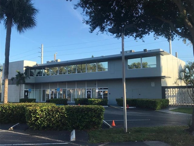3 of 24 - 140 S Federal Hwy, Dania, FL