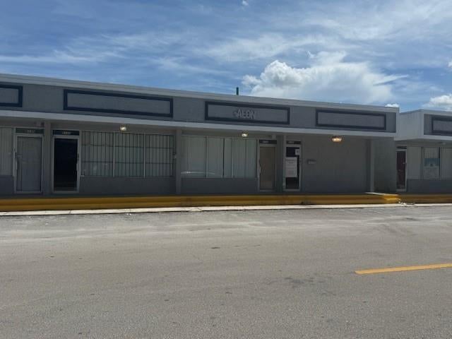 1 of 4 - 6132- 6136 Nw 11th St 14-15-16, Sunrise, FL