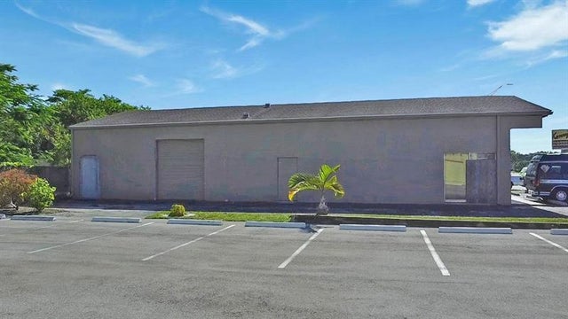 2 of 55 - 200 W Prospect Road, Oakland Park, FL