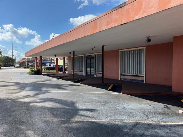 2 of 13 - 1361 E Commercial Blvd, Oakland Park, FL
