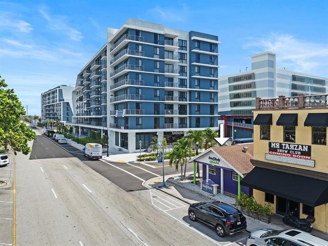 3 of 40 - 2040 N Polk St, Hollywood, FL