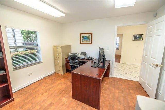 4 of 35 - 18 Ne 2nd Ave, Dania, FL