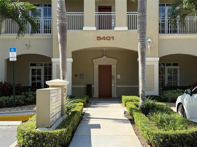 3 of 17 - 5401 N University Dr Unit 204, Pompano Beach, FL