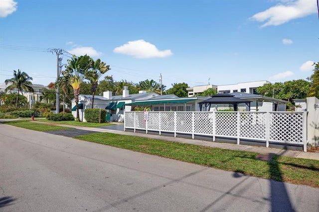 3 of 23 - 1700 Ne 5 St, Fort Lauderdale, FL