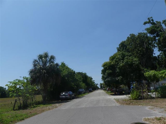 4 of 9 - N/A, Okeechobee, FL