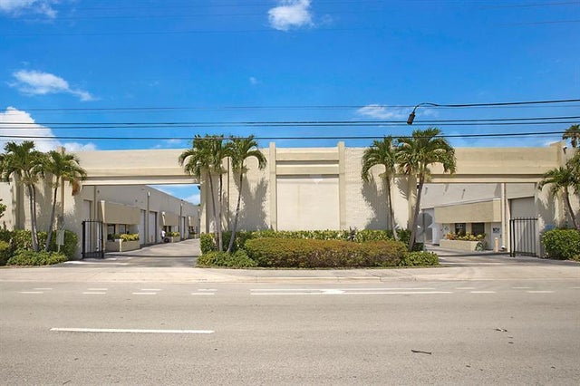 3 of 28 - 2175 N Andrews Ave 3, Pompano Beach, FL