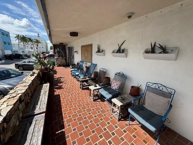 3 of 24 - 308 Monroe St, Hollywood, FL