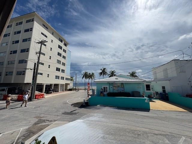 4 of 24 - 308 Monroe St, Hollywood, FL