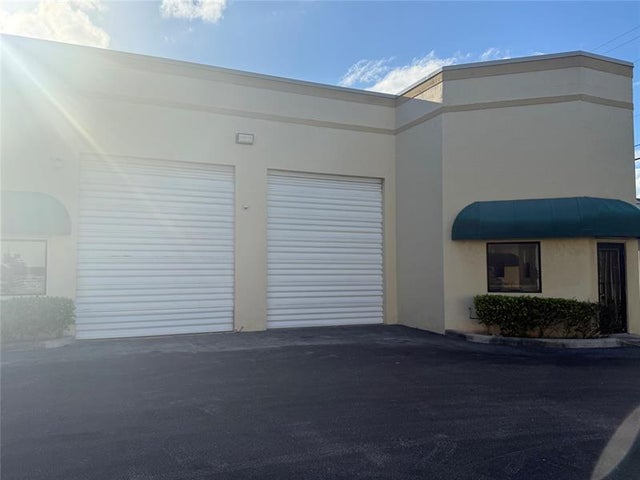 2 of 6 - 1639 W Mcnab Rd, Pompano Beach, FL