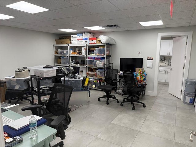 2 of 6 - 3015 N Ocean Blvd C106, Fort Lauderdale, FL