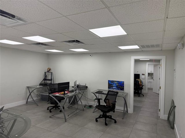 3 of 6 - 3015 N Ocean Blvd C106, Fort Lauderdale, FL
