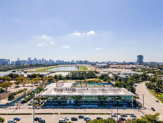 2 of 27 - 1006 E Hallandale Beach Blvd, Hallandale, FL