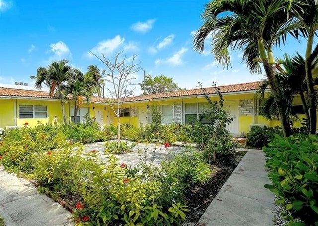 4 of 15 - 1125 Ne 80th St, Miami, FL