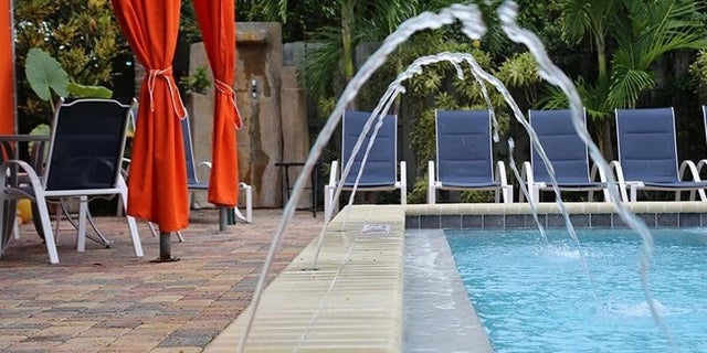 4 of 9 - 2209 Ne 26th St, Wilton Manors, FL