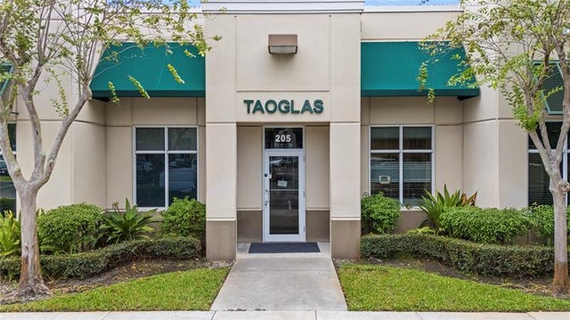 2 of 24 - 5497 Wiles Rd 205, Coconut Creek, FL