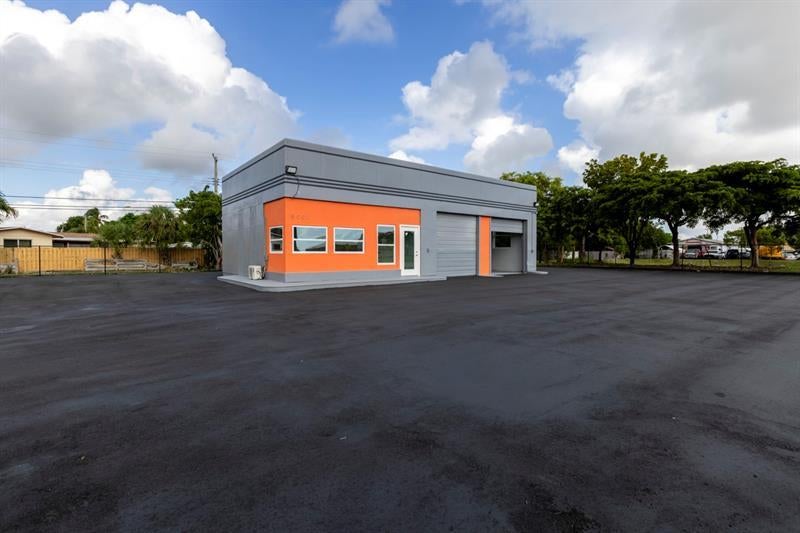 5001 N Dixie Hwy, Deerfield Beach