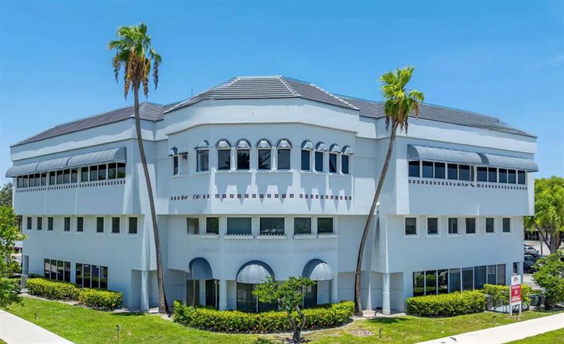 3801 Hollywood Blvd 300, Hollywood