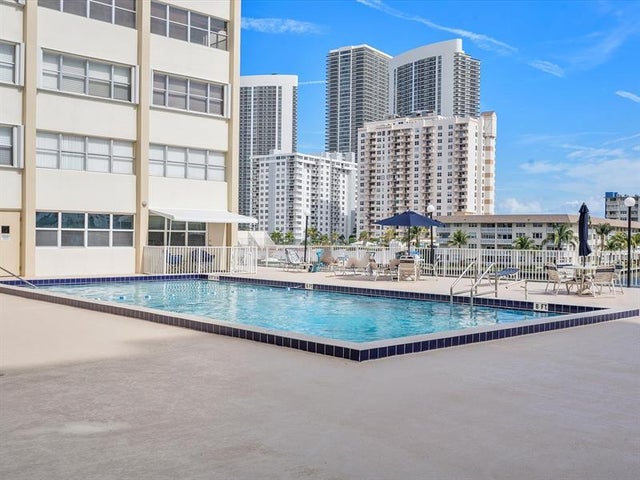 3 of 36 - 111 Golden Isles Dr C1, Hallandale, FL