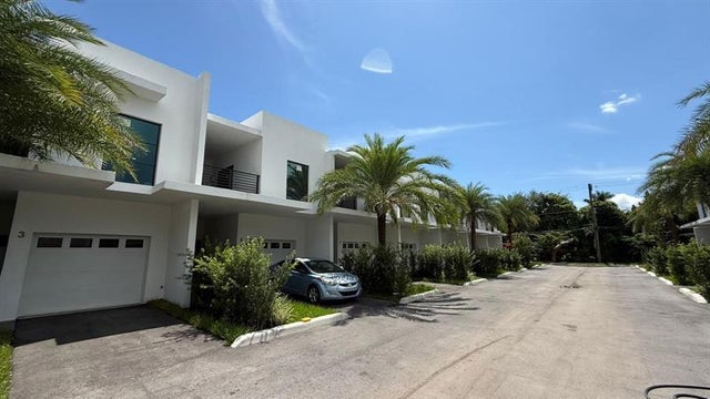 3 of 15 - 2526 Pierce 10, Hollywood, FL