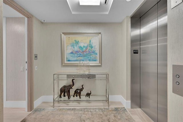2 of 88 - 353 Sunset Dr 402, Fort Lauderdale, FL