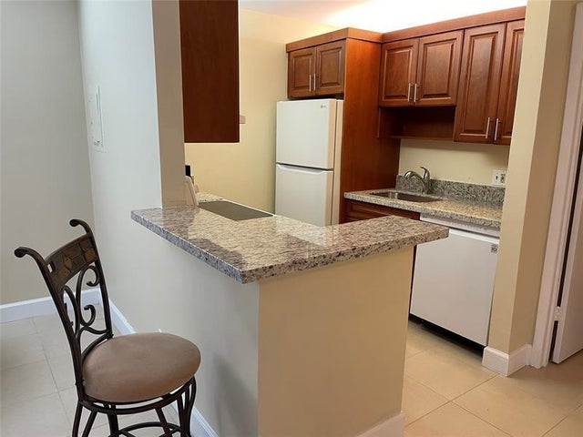 3 of 14 - 26 Crossings Cir G, Boynton Beach, FL