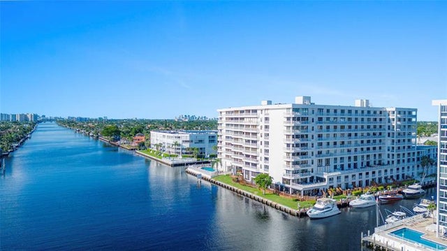 3 of 49 - 3100 Ne 48th St 817, Fort Lauderdale, FL