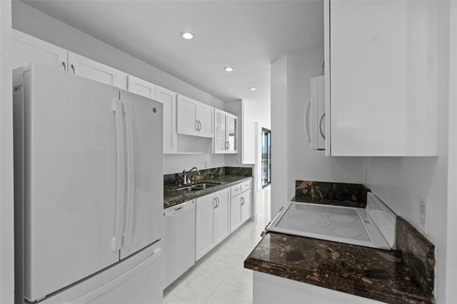 5 of 49 - 3100 Ne 48th St 817, Fort Lauderdale, FL