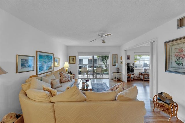 4 of 34 - 6371 Bay Club Dr 3, Fort Lauderdale, FL