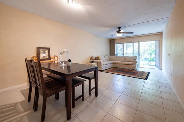 4 of 16 - 483 N Pine Island Rd 203c, Fort Lauderdale, FL