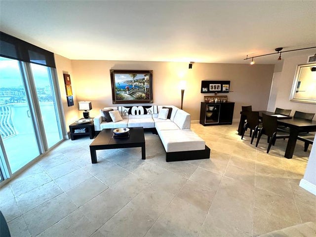 4 of 41 - 1 Las Olas Circle 605, Fort Lauderdale, FL