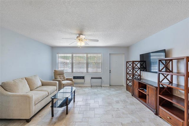 3 of 31 - 518 Durham R 518, Deerfield Beach, FL