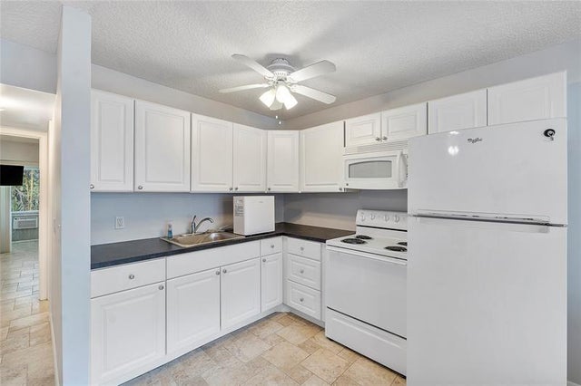 5 of 31 - 518 Durham R 518, Deerfield Beach, FL