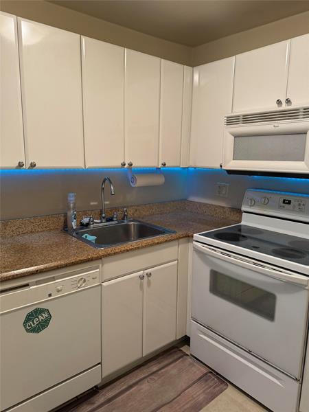 3 of 9 - 1900 S Ocean Blvd 3v, Pompano Beach, FL
