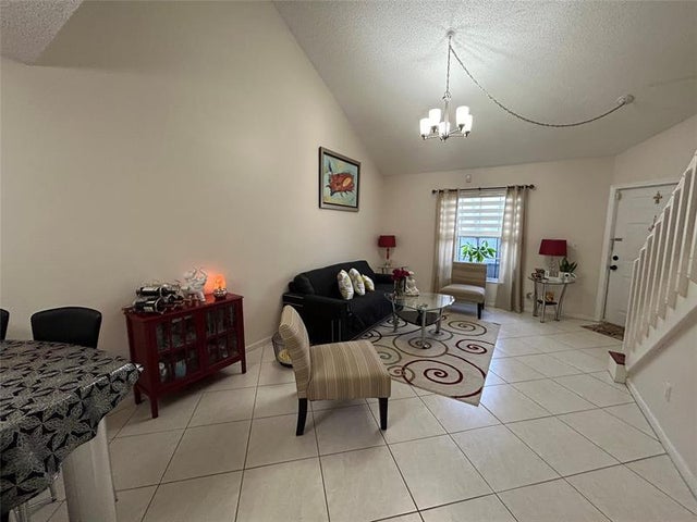 5 of 32 - 330 Se 2nd Ave C2, Deerfield Beach, FL