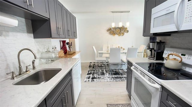 2 of 49 - 1069 Newport Q 1069, Deerfield Beach, FL